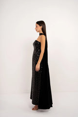 فستان اسود ترتر مع شال شيفون