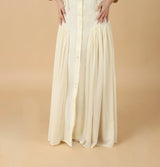 فستان بيج أنثوي فاخر بخامة البشت الرجالي والقصب الأصيل