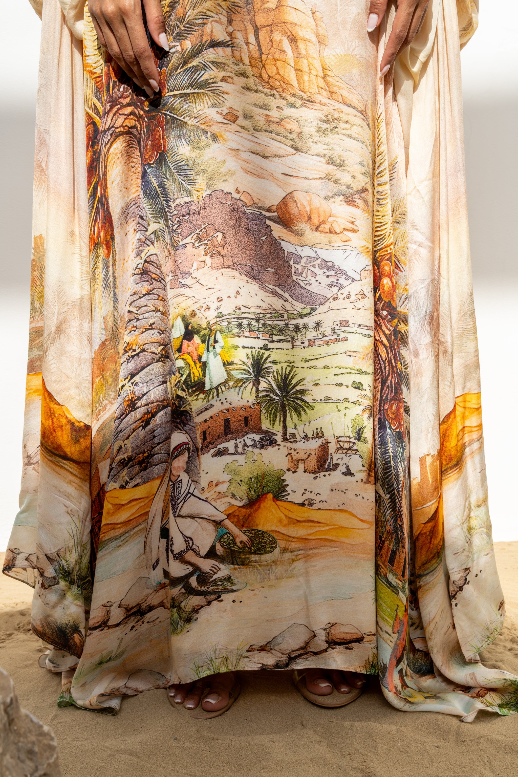 ثوب أصول بقماش قطن وحرير بقصة انسيابية