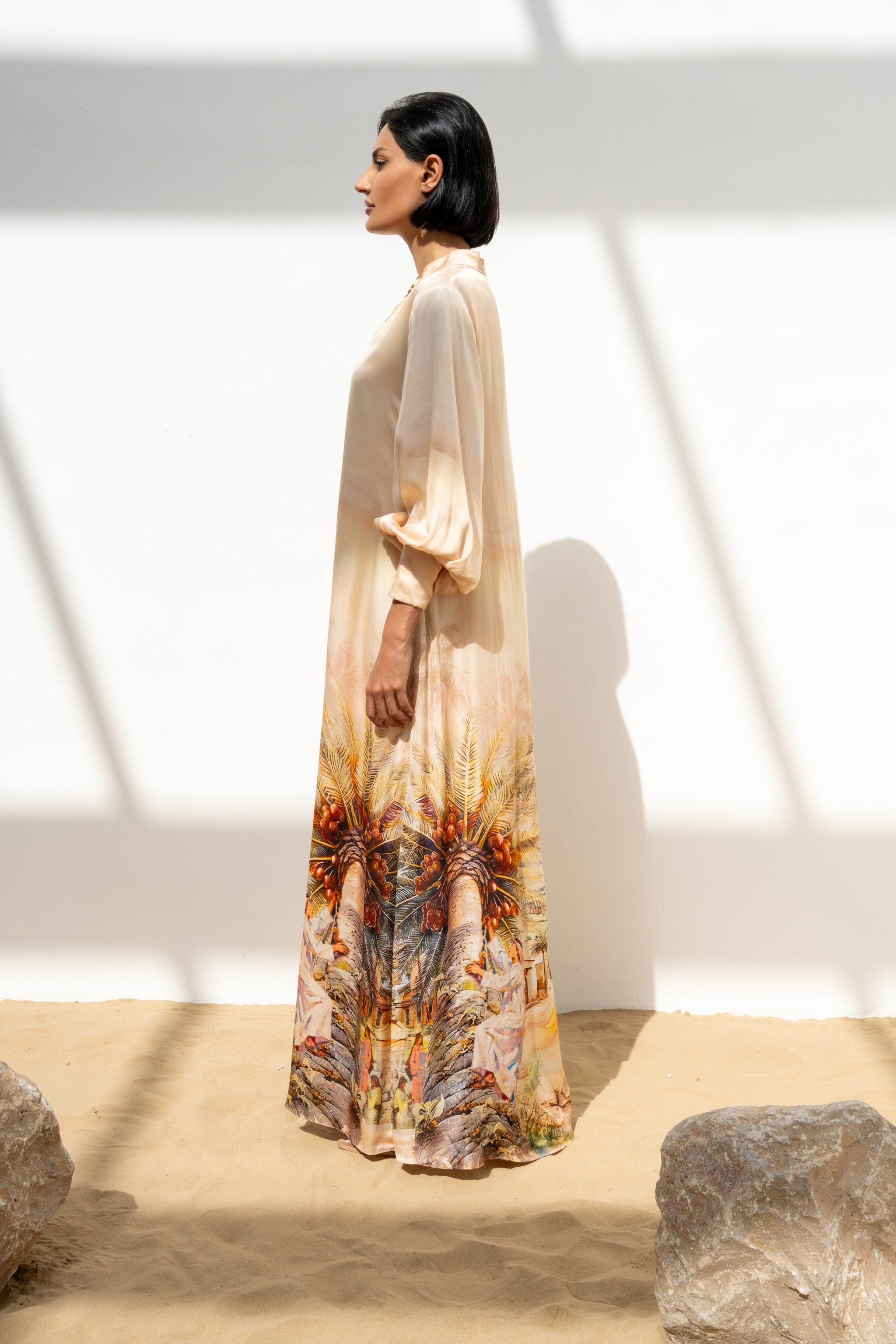 ثوب أصول بقصة مستقيمة وأكمام منتفخة