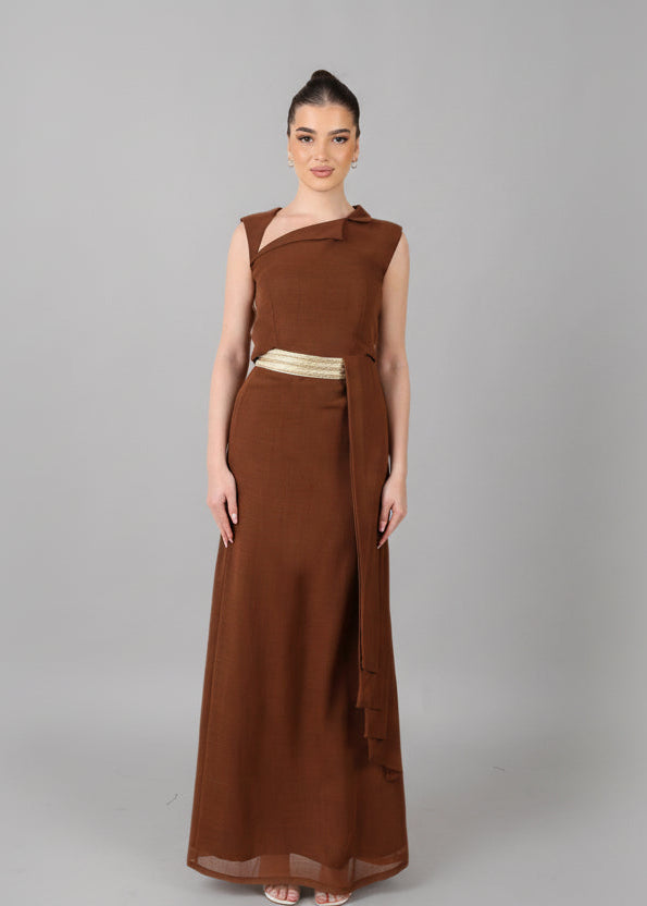 طقم بني  مصنوع من صوف البشوت والقصب الفاخر