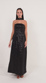 فستان اسود ترتر مع شال شيفون